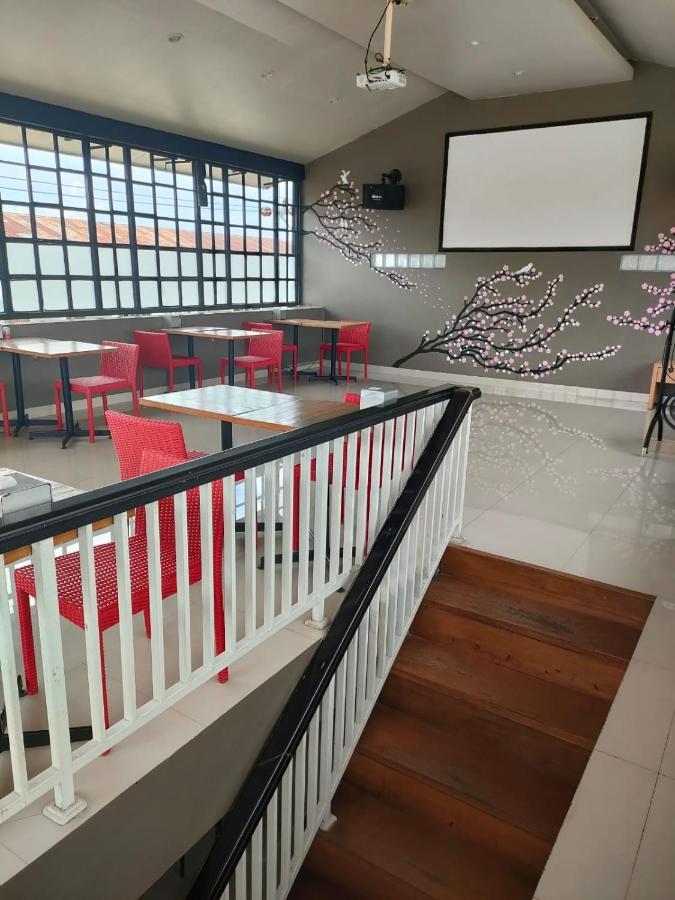 Naka Hotel Kupang Κούπανγκ Εξωτερικό φωτογραφία