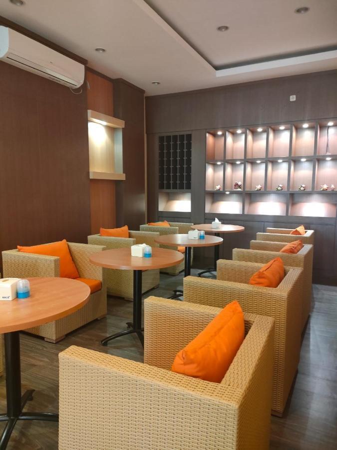 Naka Hotel Kupang Κούπανγκ Εξωτερικό φωτογραφία