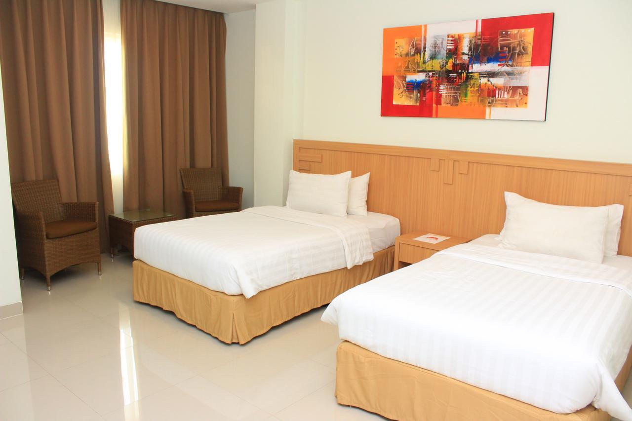 Naka Hotel Kupang Κούπανγκ Εξωτερικό φωτογραφία