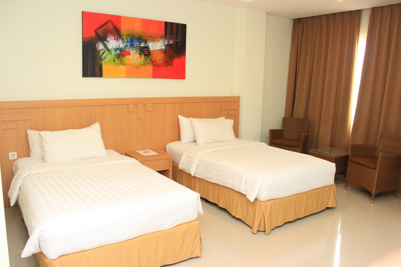 Naka Hotel Kupang Κούπανγκ Εξωτερικό φωτογραφία